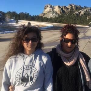 Meet your Posher, Roxana